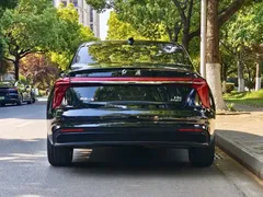 2025 Hongqi H5 PHEV 170, чёрный — фото 12