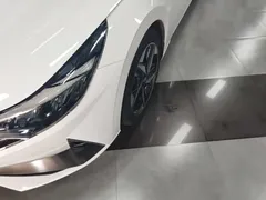 2022 Hyundai Elantra 1.5L CVT GLX Elite, белый — фото 23