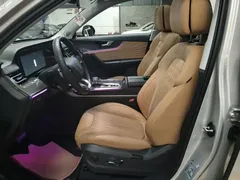 2023 Hongqi HS5 2.0T 4WD Pro — фото 15