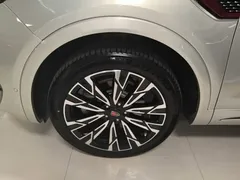 2023 Hongqi HS5 2.0T 4WD Pro — фото 23