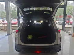 2022 Geely Coolray COOL 1.5TD DCT, белый — фото 19