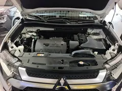 2021 Mitsubishi Outlander 2.0L 2WD 5, белый — фото 20
