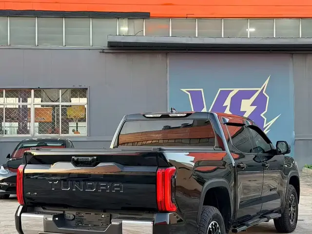 2022 Toyota Tundra 3.5T AT