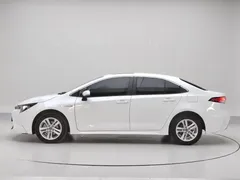 2022 Toyota Levin Hybrid 1.8H E-CVT Luxury, белый — фото 7