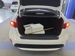 2022 Toyota Levin Hybrid 1.8H E-CVT Luxury, белый — фото 12