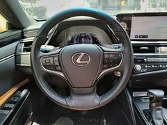2022 Lexus ES 200, чёрный — фото 3