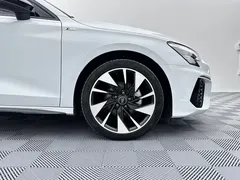 2022 Audi A3L Limousine 35 TFSI, белый — фото 9