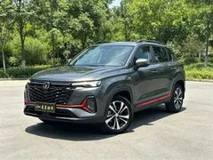 2023 Changan CS35 PLUS 1.4T DCT Luxury — фото 1