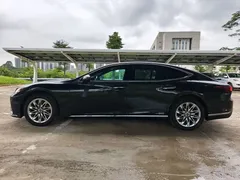 2021 Lexus LS 500h Luxury, чёрный — фото 8