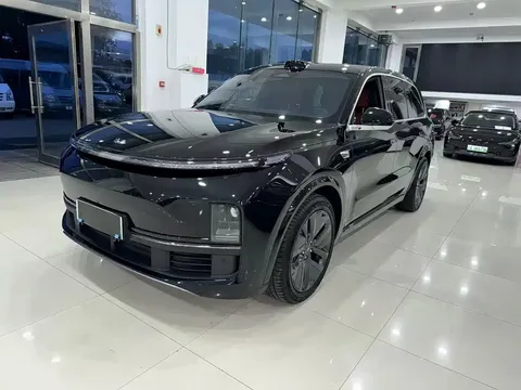 2025 Li Auto L7 Pro