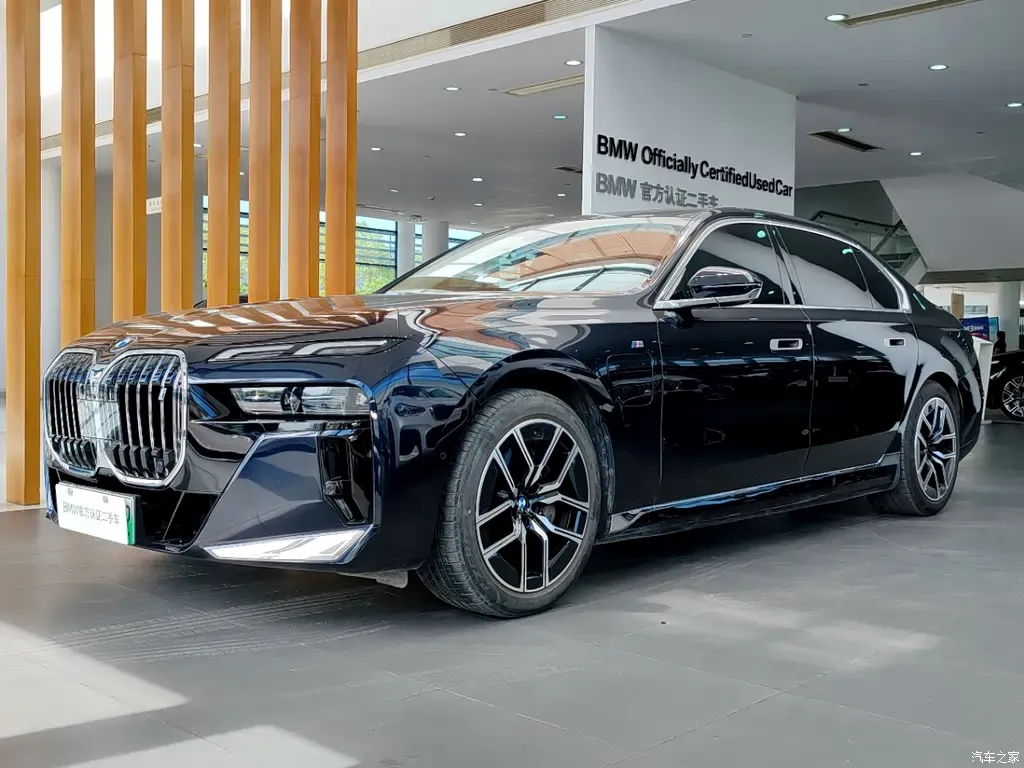 2023 BMW i7 eDrive50L M Sport