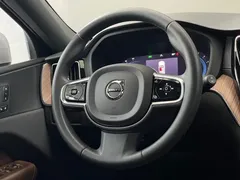 2022 Volvo XC60 4WD Zhiyuan Luxury, белый — фото 13