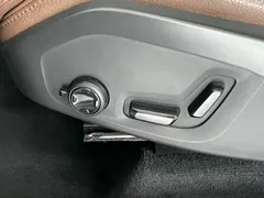 2022 Volvo XC60 4WD Zhiyuan Luxury, белый — фото 23