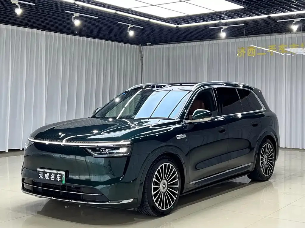 2025 Aito M8 53.4kWh 6 (192