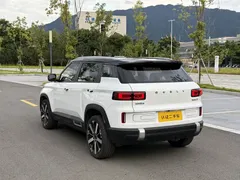 2023 Geely ICON 1.5TD, белый — фото 18