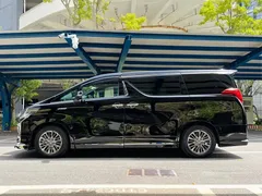 2020 Toyota Alphard Hybrid 2.5L Premium, чёрный — фото 4