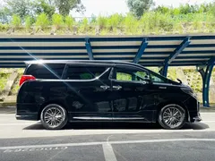 2020 Toyota Alphard Hybrid 2.5L Premium, чёрный — фото 5