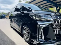 2020 Toyota Alphard Hybrid 2.5L Premium, чёрный — фото 10