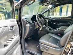 2020 Toyota Alphard Hybrid 2.5L Premium, чёрный — фото 11