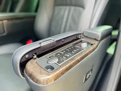 2020 Toyota Alphard Hybrid 2.5L Premium, чёрный — фото 13