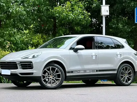 2023 Porsche Cayenne 3.0T Platinum