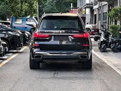 2022 BMW X7 xDrive M50i, синий — фото 11