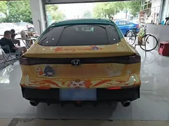 2022 Changan UNI-V 1.5T Premium, зелёный — фото 4
