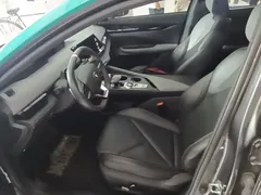 2022 Changan UNI-V 1.5T Premium, зелёный — фото 11