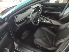 2022 Changan UNI-V 1.5T Premium, зелёный — фото 12