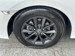 2019 Honda Civic 220TURBO CVT V, белый — фото 6