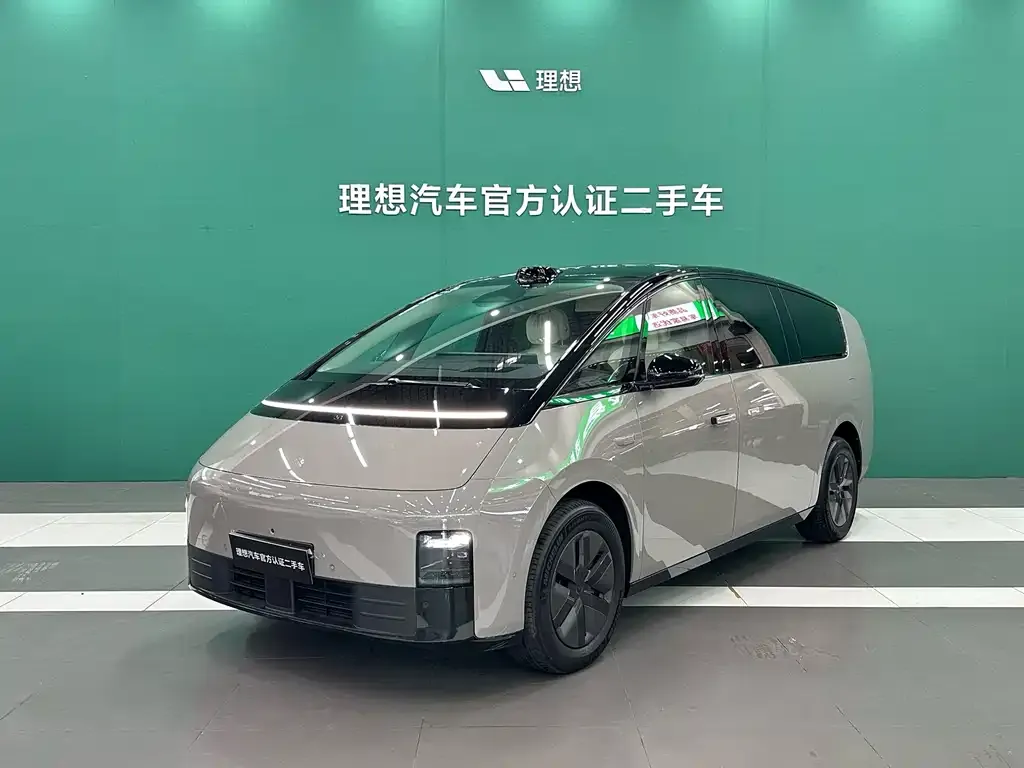 2024 Li Auto MEGA Ultra