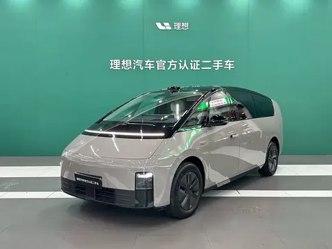 2024 Li Auto MEGA Ultra