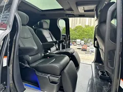 2023 Toyota Granvia 2.5L Hybrid Flagship VIP, чёрный — фото 13