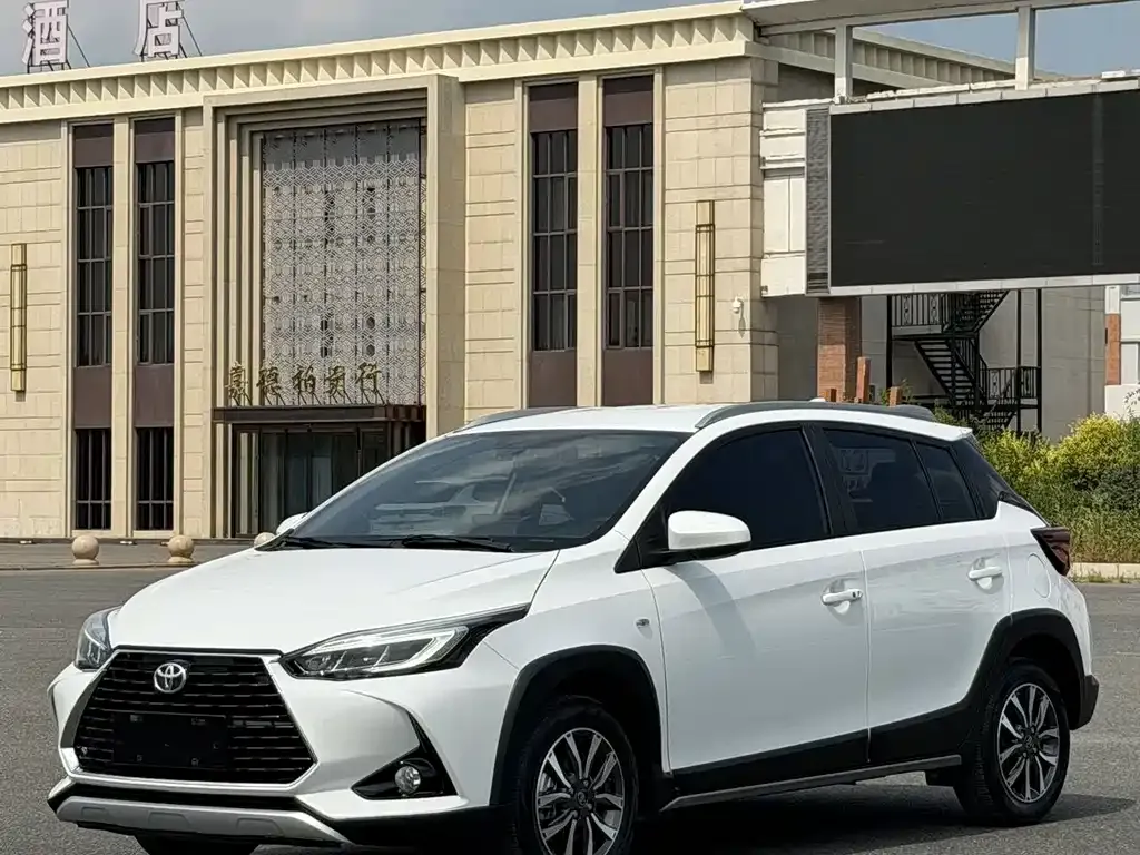 2022 Toyota Yaris L Zhixuan X 1.5L CVT Luxury Plus