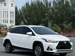 2022 Toyota Yaris L Zhixuan X 1.5L CVT Luxury Plus, белый — фото 3