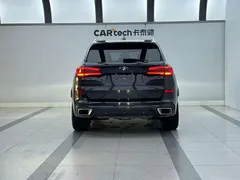 2022 BMW X5 30Li M, чёрный — фото 3