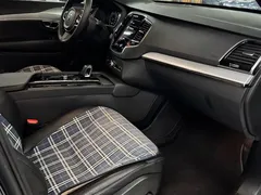 2022 Volvo XC90 B6 Sport 7-seat, чёрный — фото 8