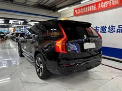 2022 Volvo XC90 B6 Sport 7-seat, чёрный — фото 10