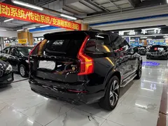 2022 Volvo XC90 B6 Sport 7-seat, чёрный — фото 11