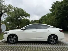 2022 Nissan Sylphy 1.6L XL CVT, белый — фото 4
