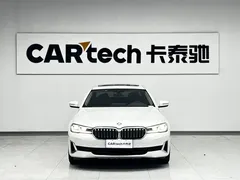 2021 BMW 5 Series 525Li Luxury Package, белый — фото 3