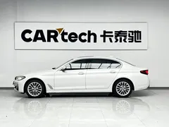 2021 BMW 5 Series 525Li Luxury Package, белый — фото 4