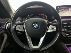 2021 BMW 5 Series 525Li Luxury Package, белый — фото 11