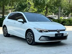 2023 Volkswagen Golf 280TSI DSG Pro, белый — фото 3