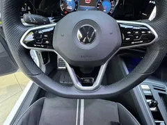 2021 Volkswagen Golf 280TSI DSG R-Line, белый — фото 18