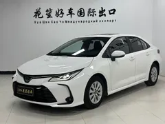 2021 Toyota Corolla TNGA 1.5L CVT Elite, белый — фото 1
