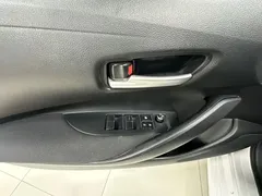 2021 Toyota Corolla TNGA 1.5L CVT Elite, белый — фото 17