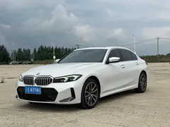 2023 BMW 3 Series 320Li M Sport Package, белый — фото 1
