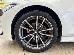 2023 BMW 3 Series 320Li M Sport Package, белый — фото 15