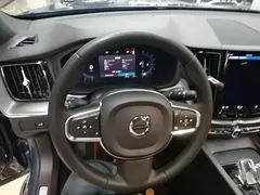 2024 Volvo XC60 4WD Luxury, синий — фото 11